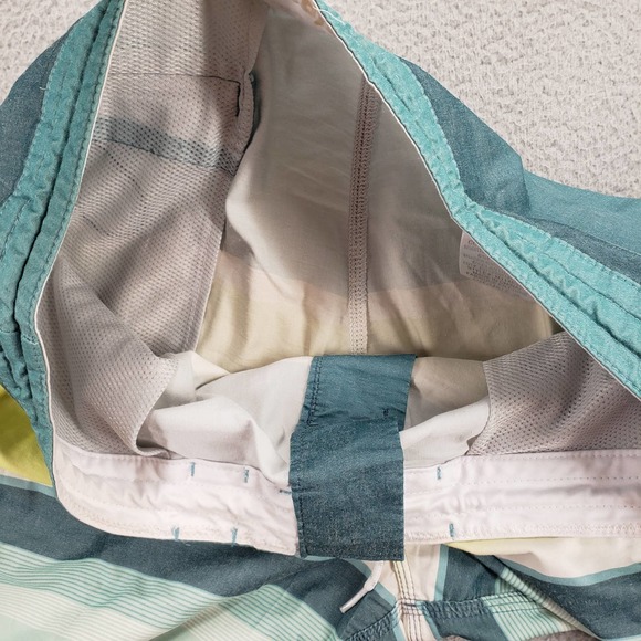 Billabong Shorts Mens 36 Green Multicolor Swim Draw String Logo Outdoors Pockets - Picture 7 of 14